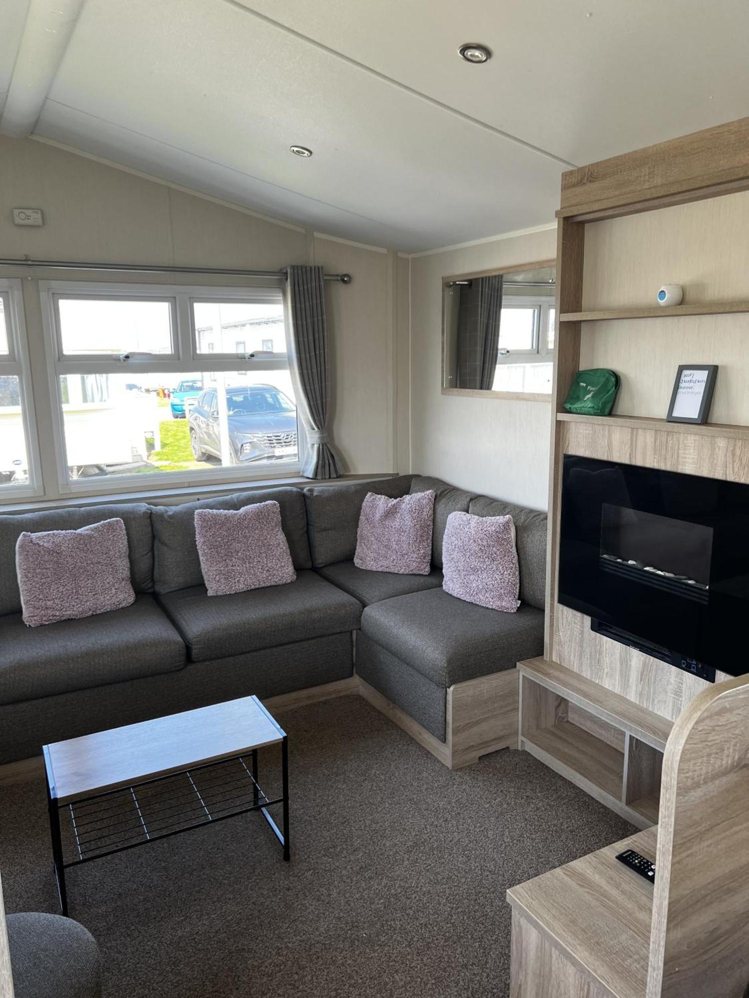 Hotel Moonstone Lymington Leysdown-on-Sea Exterior foto